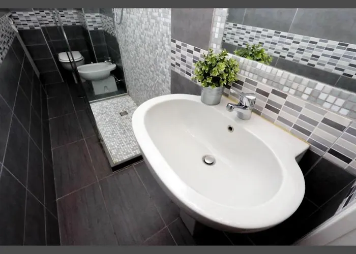 Trastevere For Family & Friends With Separate Living - Ac & Wifi *