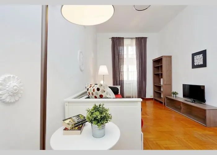 Apartment Trastevere For Family & Friends With Separate Living - Ac & Wifi *