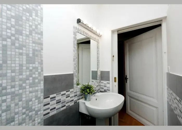 Apartment Trastevere For Family & Friends With Separate Living - Ac & Wifi *